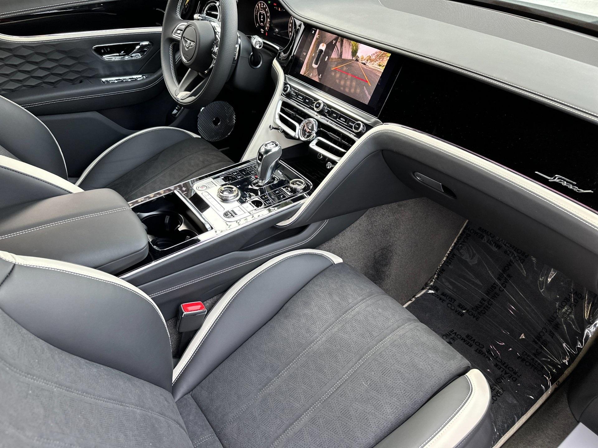 2025 Bentley Flying Spur Speed photo 2