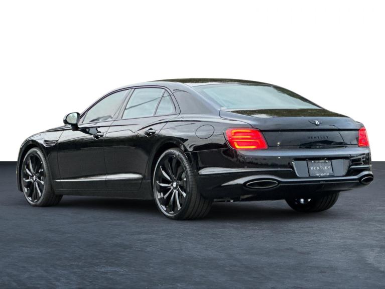 New 2026 Bentley Flying Spur V8 for sale $302,095 at Bentley Los Gatos in Los Gatos CA 95032 3