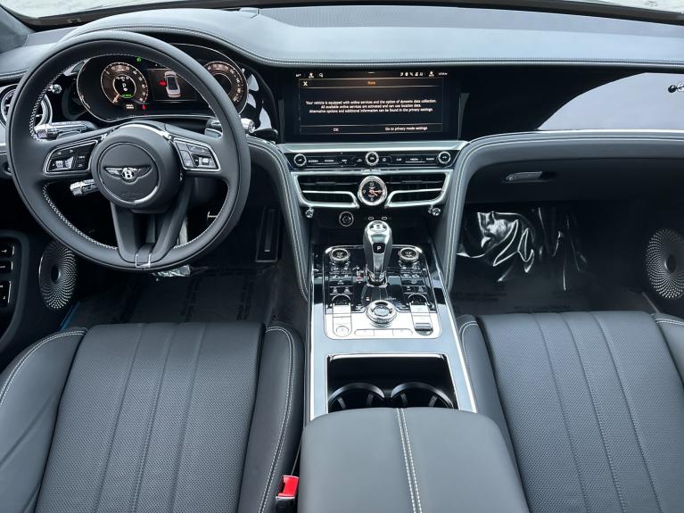 New 2026 Bentley Flying Spur V8 for sale $302,095 at Bentley Los Gatos in Los Gatos CA 95032 4