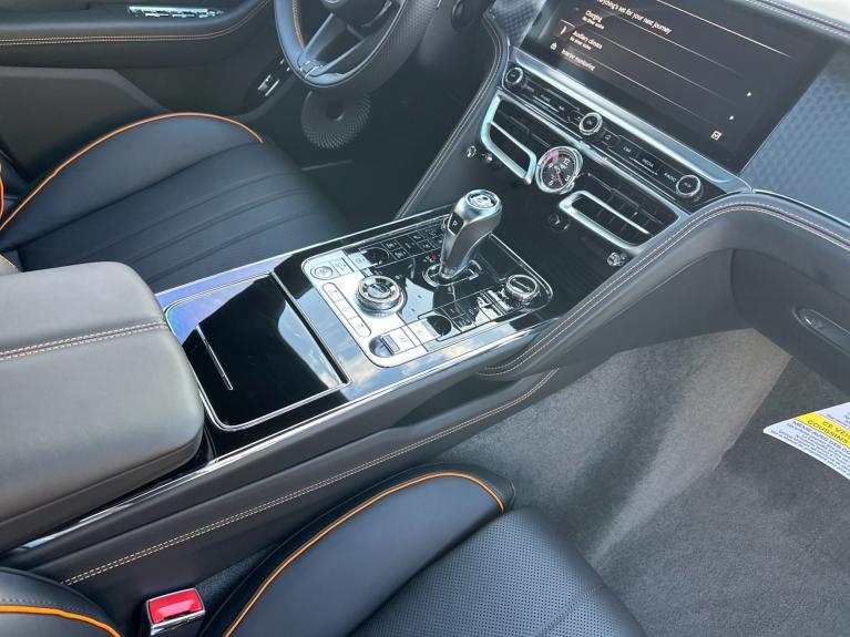 New 2026 Bentley Flying Spur V8 for sale $323,100 at Bentley Los Gatos in Los Gatos CA 95032 2