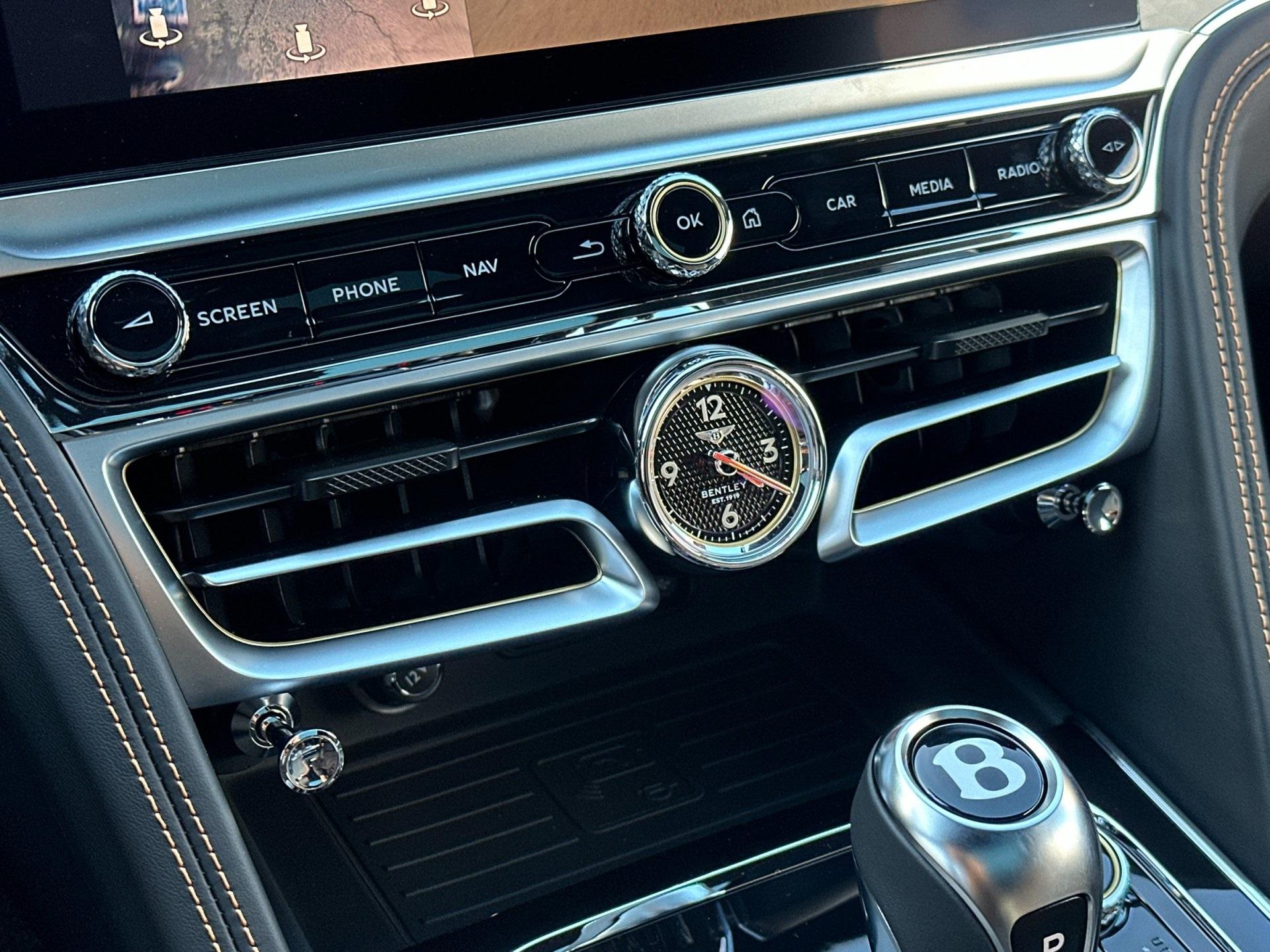 2026 Bentley Flying Spur - Photo 23