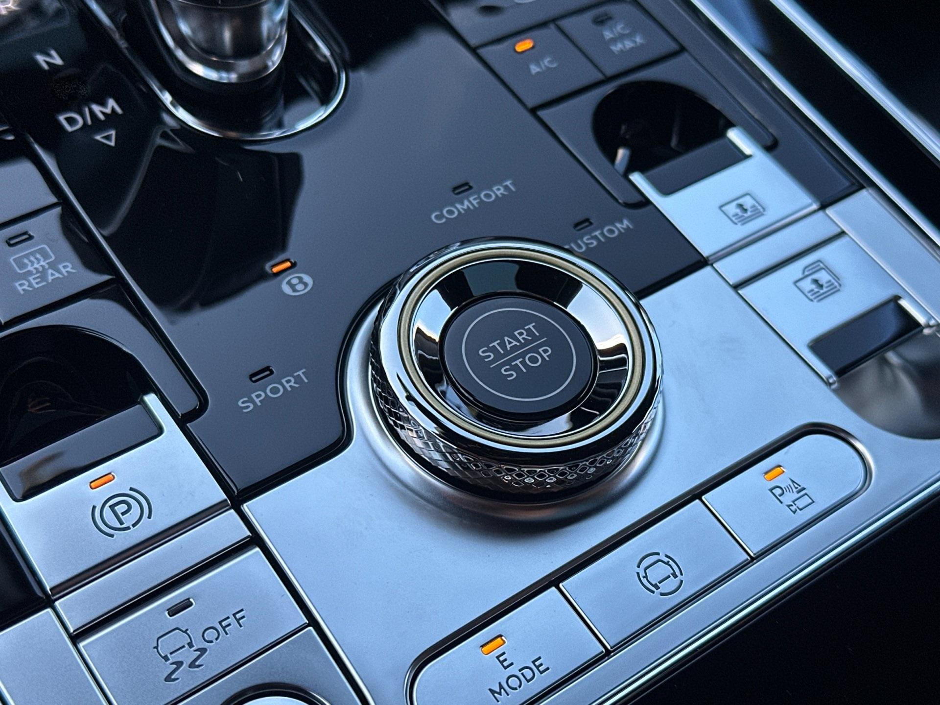2026 Bentley Flying Spur - Photo 25