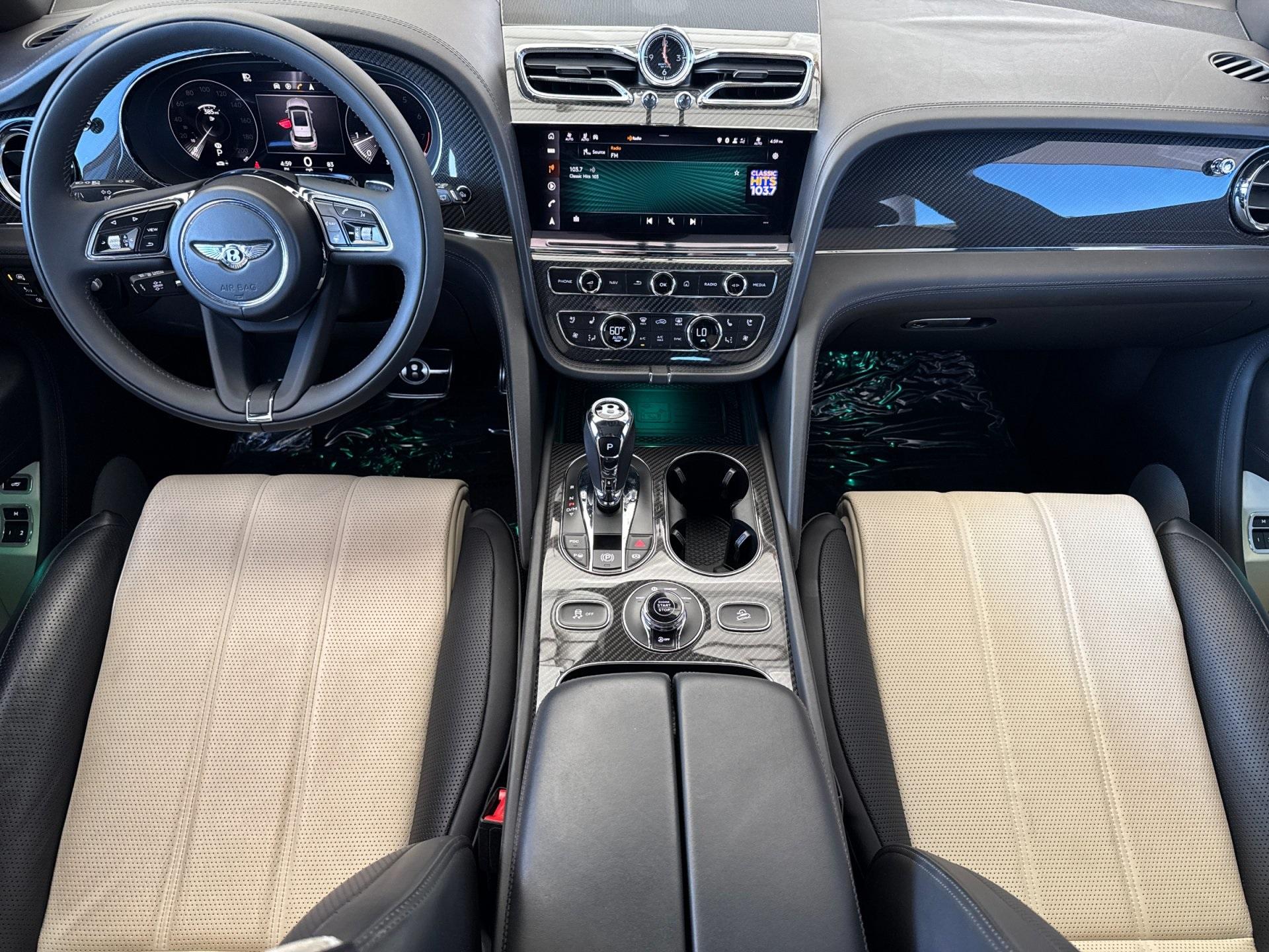 2022 Bentley Bentayga V8 photo 4